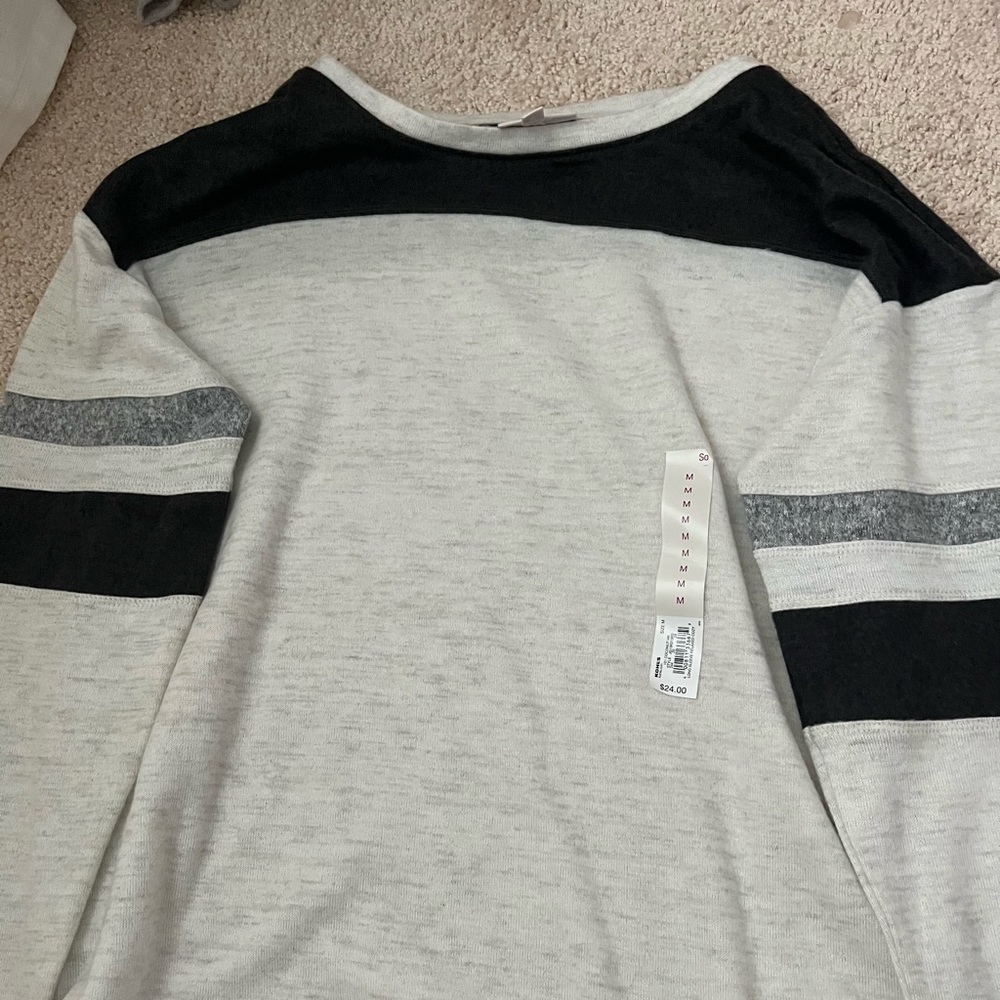 Creamy grey cozy pullover NWT